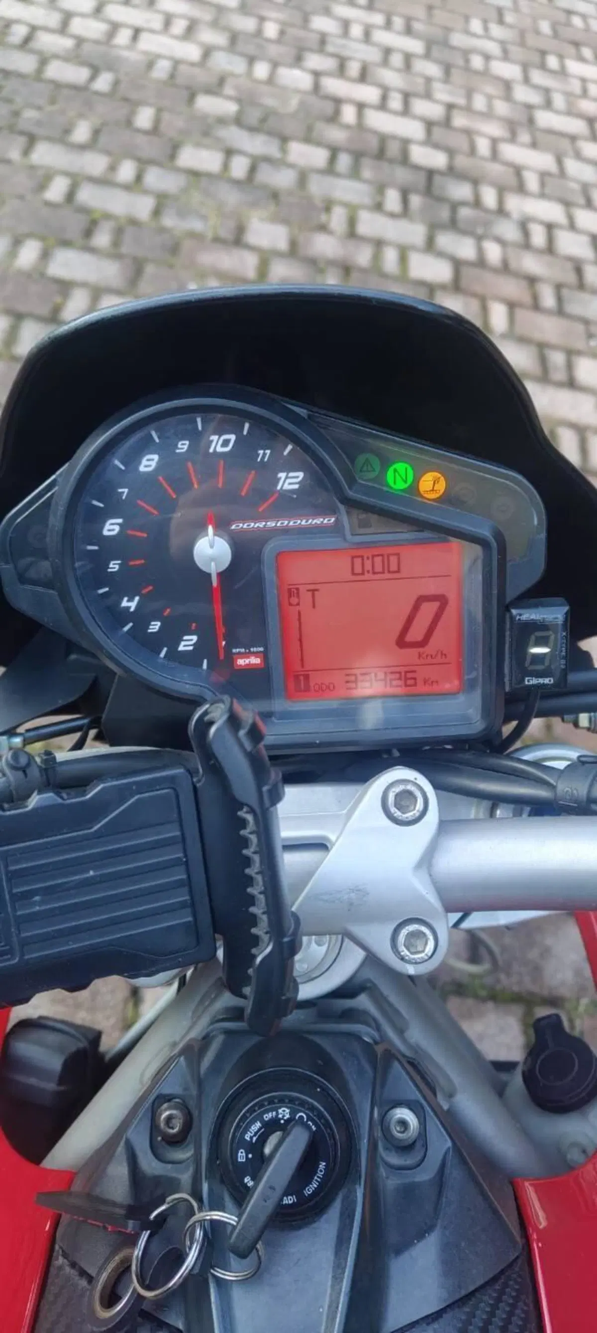 Aprilia Dorsoduro 750 (2009 - 14) (6)