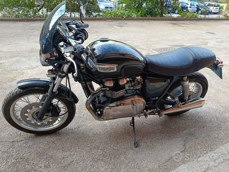 Triumph Thruxton 900 (2004 - 15)