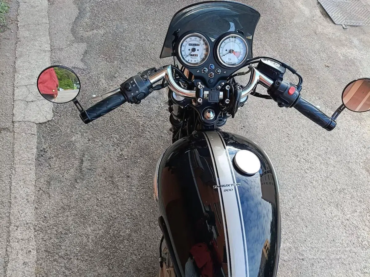 Triumph Thruxton 900 (2004 - 15) (5)