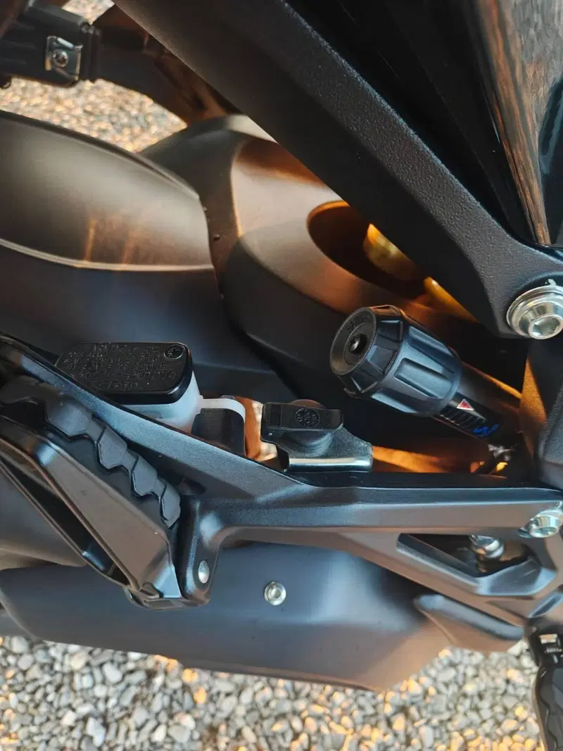 MV Agusta Turismo Veloce 800 R (2023 - 26) (8)