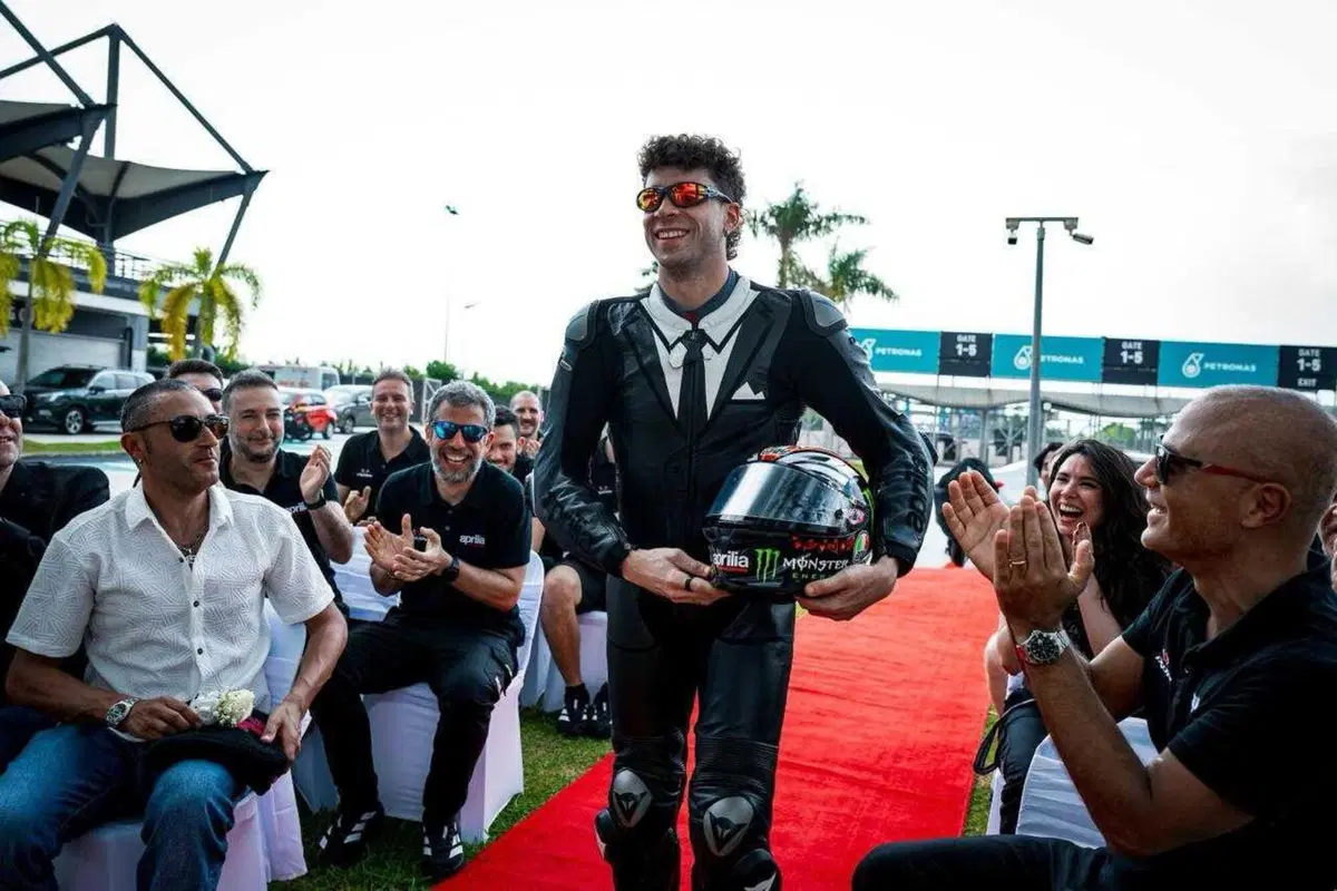 Bezzecchi rinnovo contratto con Aprilia fino al 2028 (5)