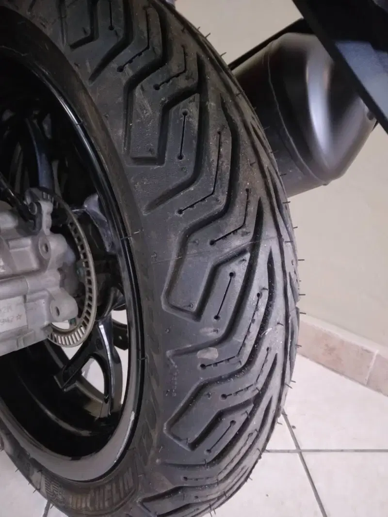 Piaggio Medley 150 S ABS (2021 - 25) (3)