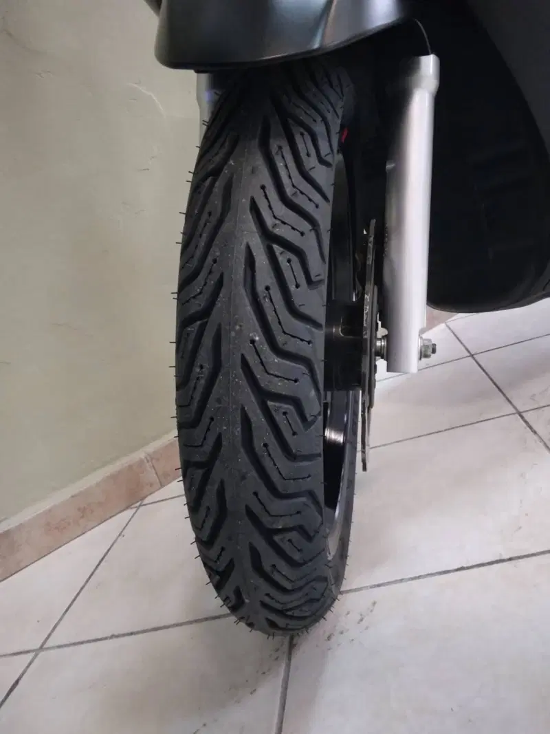 Piaggio Medley 150 S ABS (2021 - 25) (4)