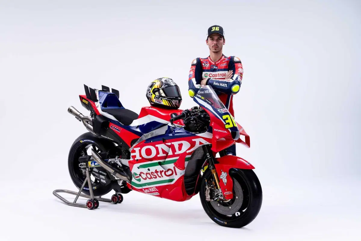 MotoGP 2026. Il Team HRC svela le nuove livree: ecco le Honda di Joan Mir e Luca Marini [GALLERY] (7)