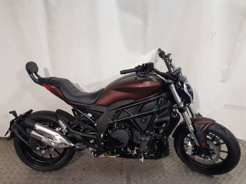 Benelli 502 C (2021 - 25)