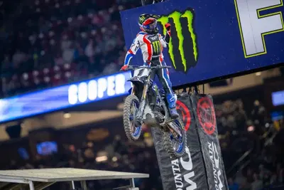 DopoGP SX &amp; MX: ecco Webb! Ad Alghero parte la stagione del Motocross "Mondiale". Vincono i Coenen [VIDEO]