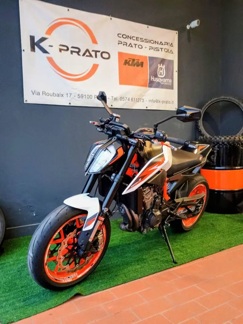 KTM 890 Duke R (2021) (5)