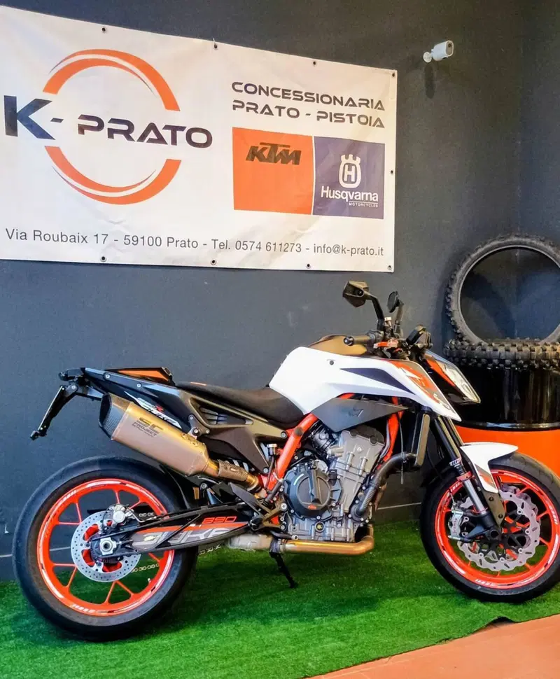 KTM 890 Duke R (2021) (7)