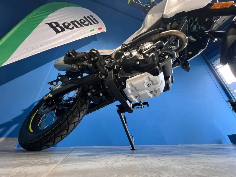 Benelli BKX 125 (2026) (4)