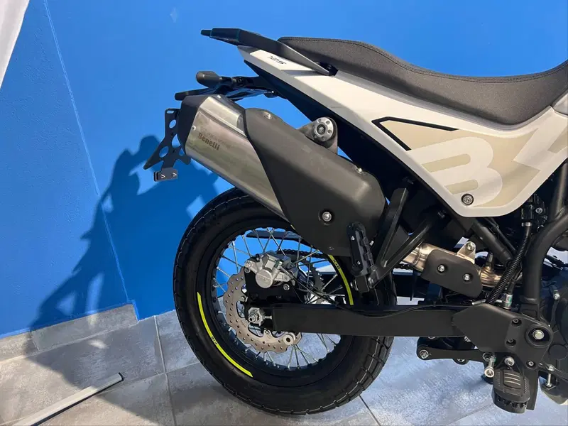 Benelli BKX 125 (2026) (6)