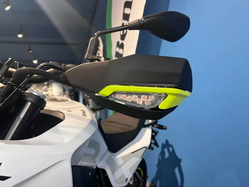Benelli BKX 125 (2026) (15)