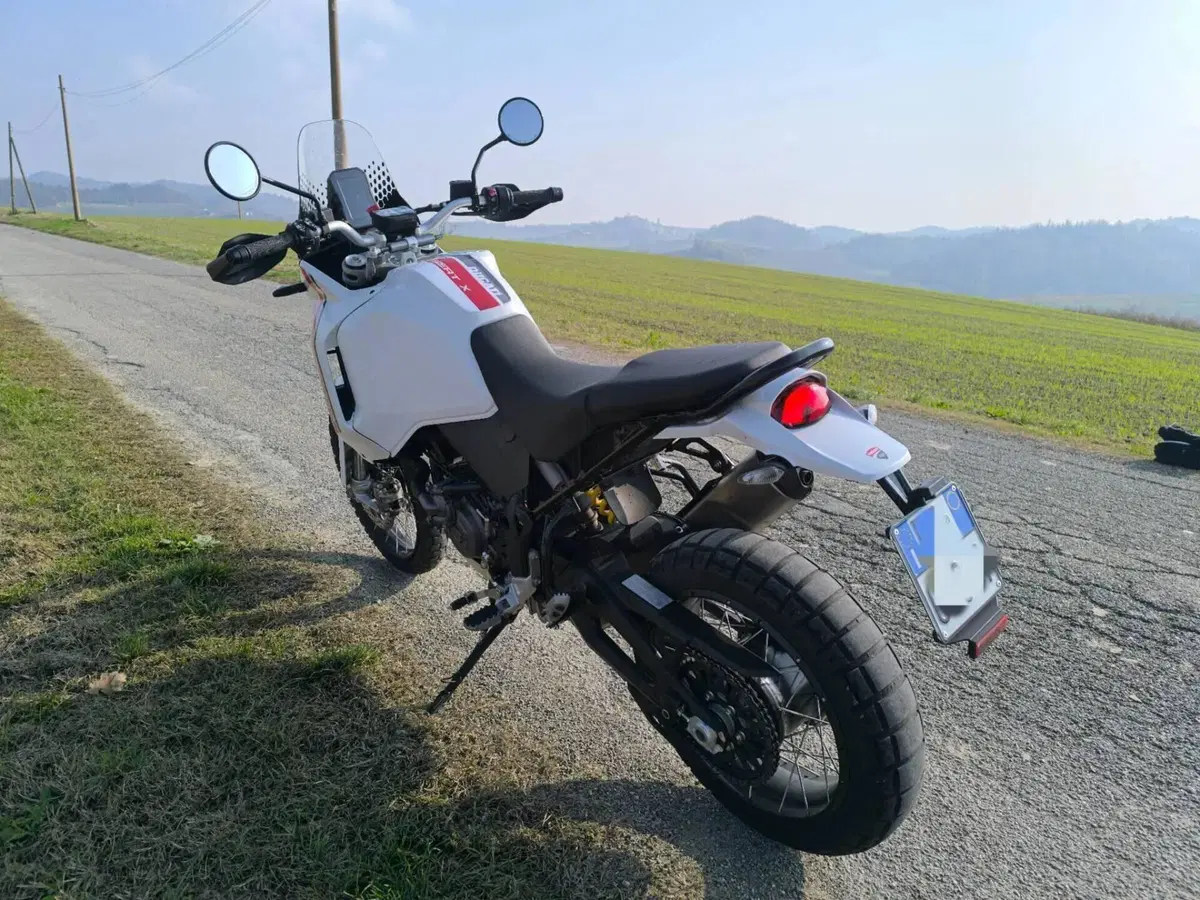 Ducati DesertX (2022 - 25) (5)