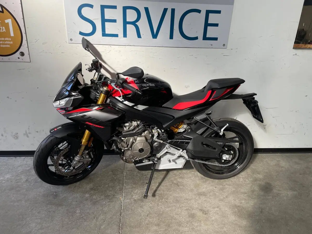 Aprilia Tuono 660 Factory (2025 - 26) (2)