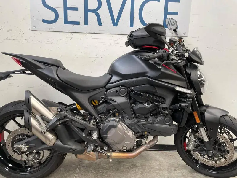 Ducati Monster 937 + (2021 - 25)