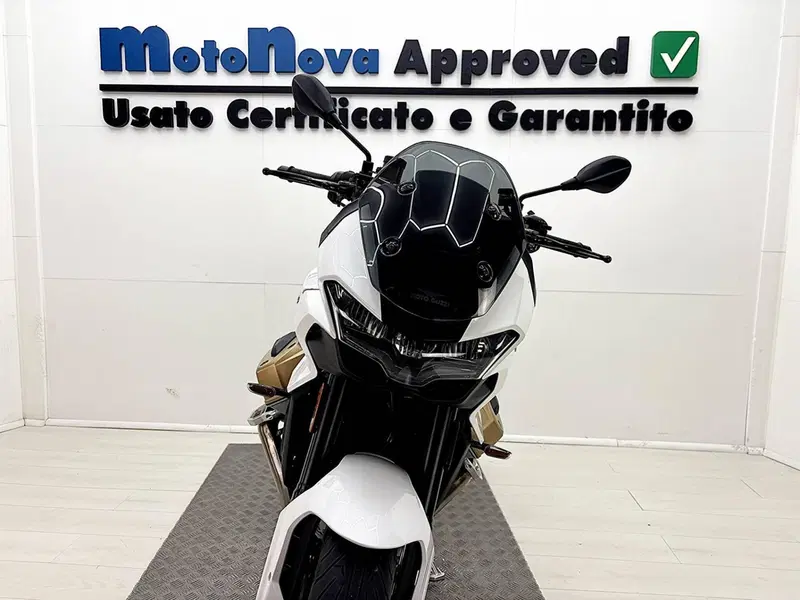 Moto Guzzi V100 Mandello (2022 - 24) (4)