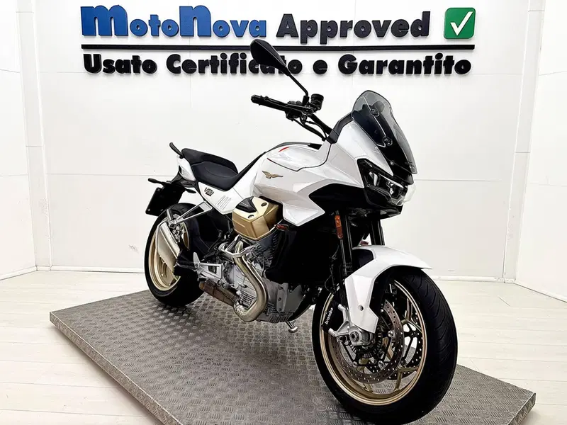 Moto Guzzi V100 Mandello (2022 - 24) (5)