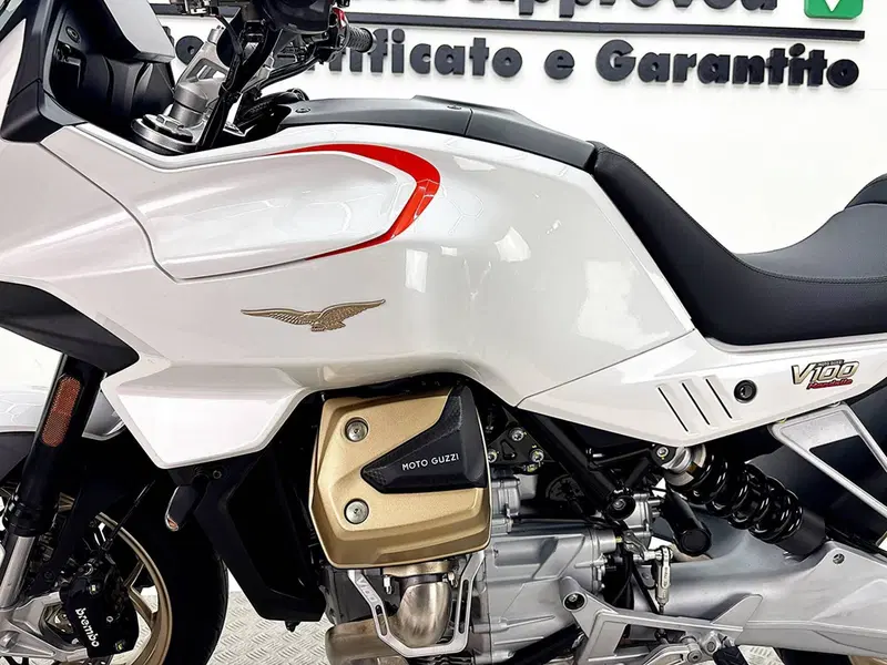 Moto Guzzi V100 Mandello (2022 - 24) (16)