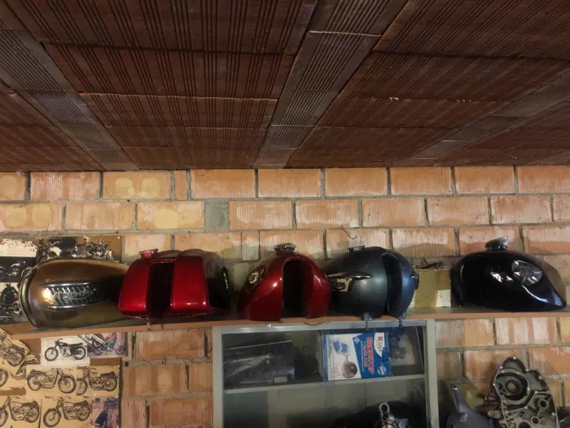 Serbatoio Triumph Bsa norton gas tank t120 (13)