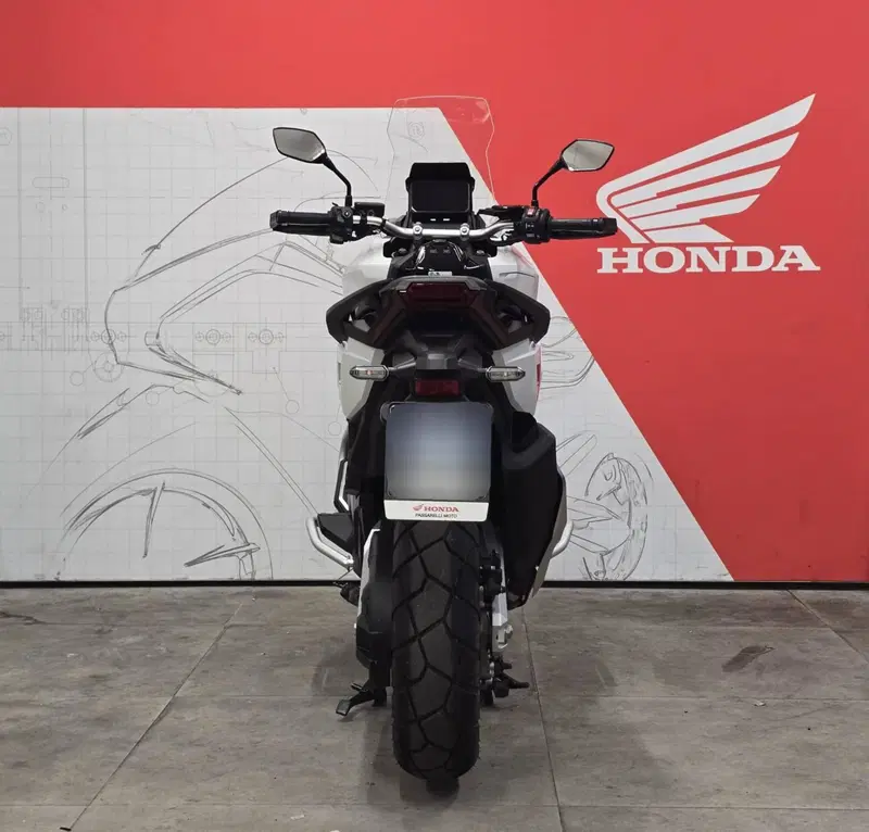 Honda X-ADV 750 (2025 - 26) (4)