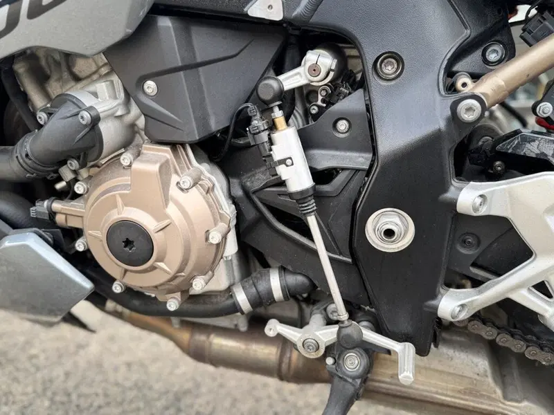 Bmw S 1000 R (2021 - 24) (8)