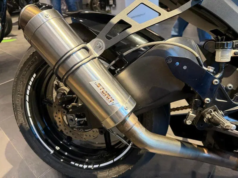 Kawasaki Ninja 1000 ZX-10R (2010 - 11) (3)