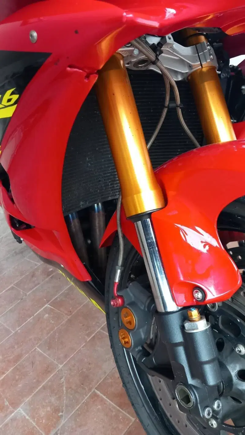 Yamaha YZF R6 (2006 - 07) (7)
