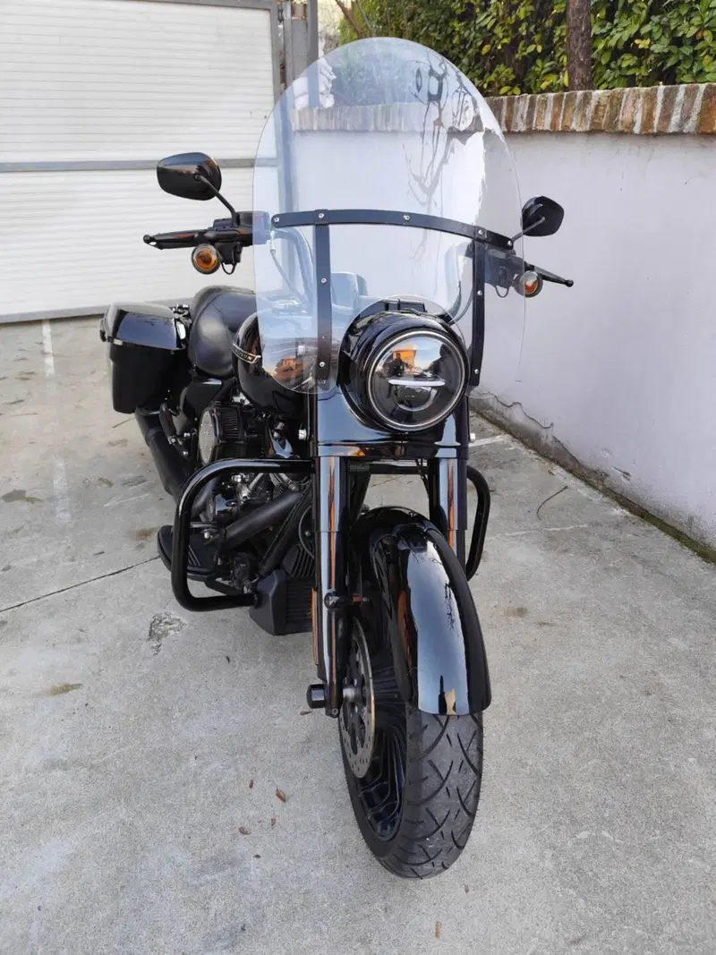 Harley-Davidson 107 Road King Special (2017 - 18) - FLHRXS (2)