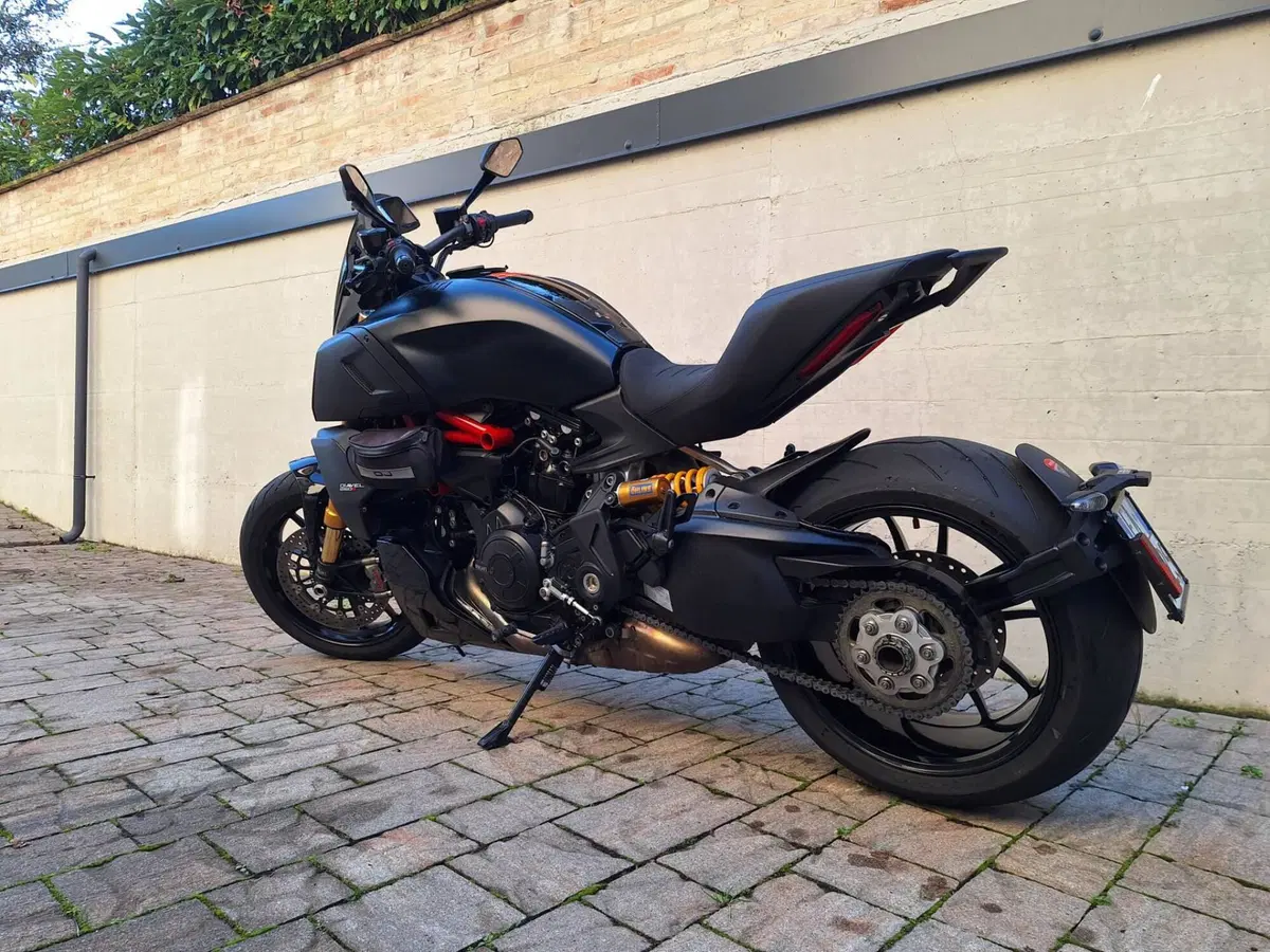 Ducati Diavel 1260 S (2021 - 22) (2)