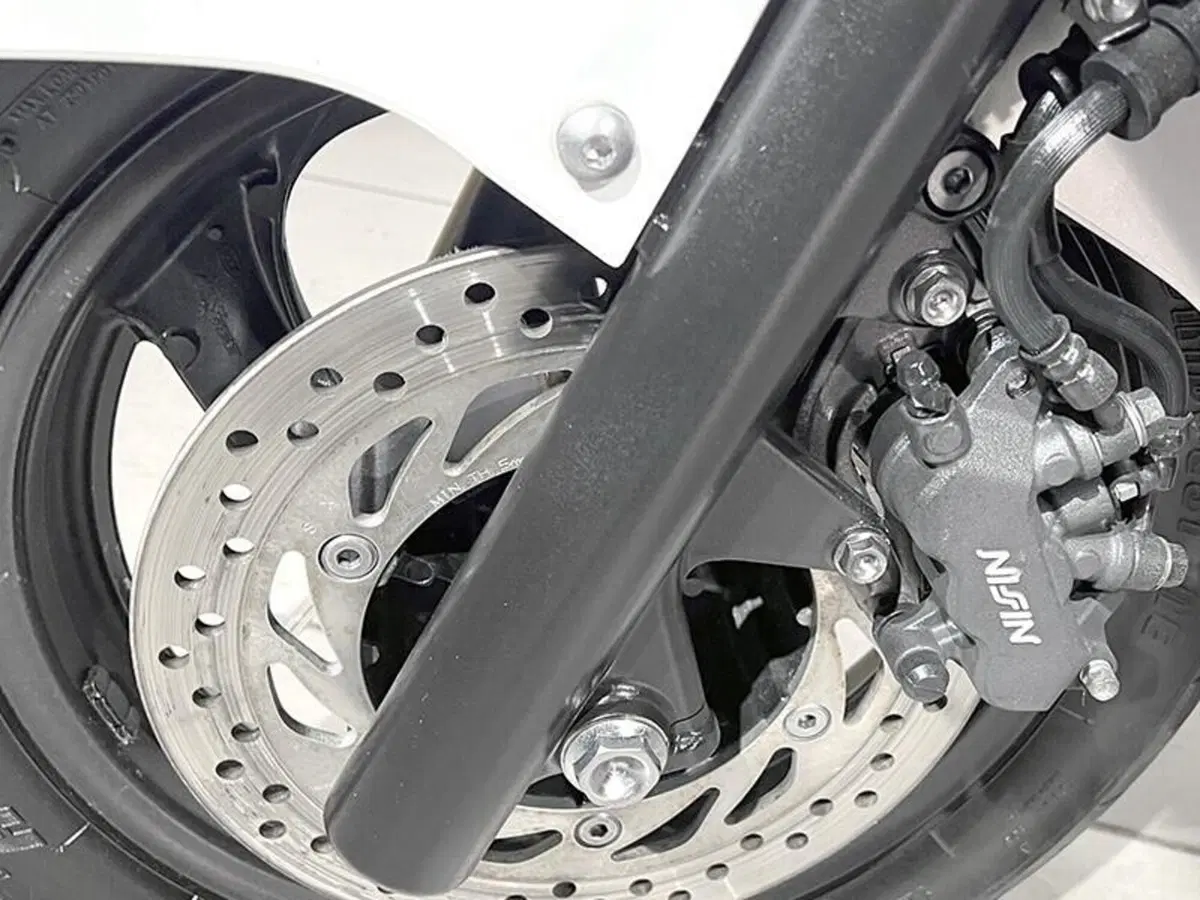 Honda SW-T 400 (2009 - 16) (5)