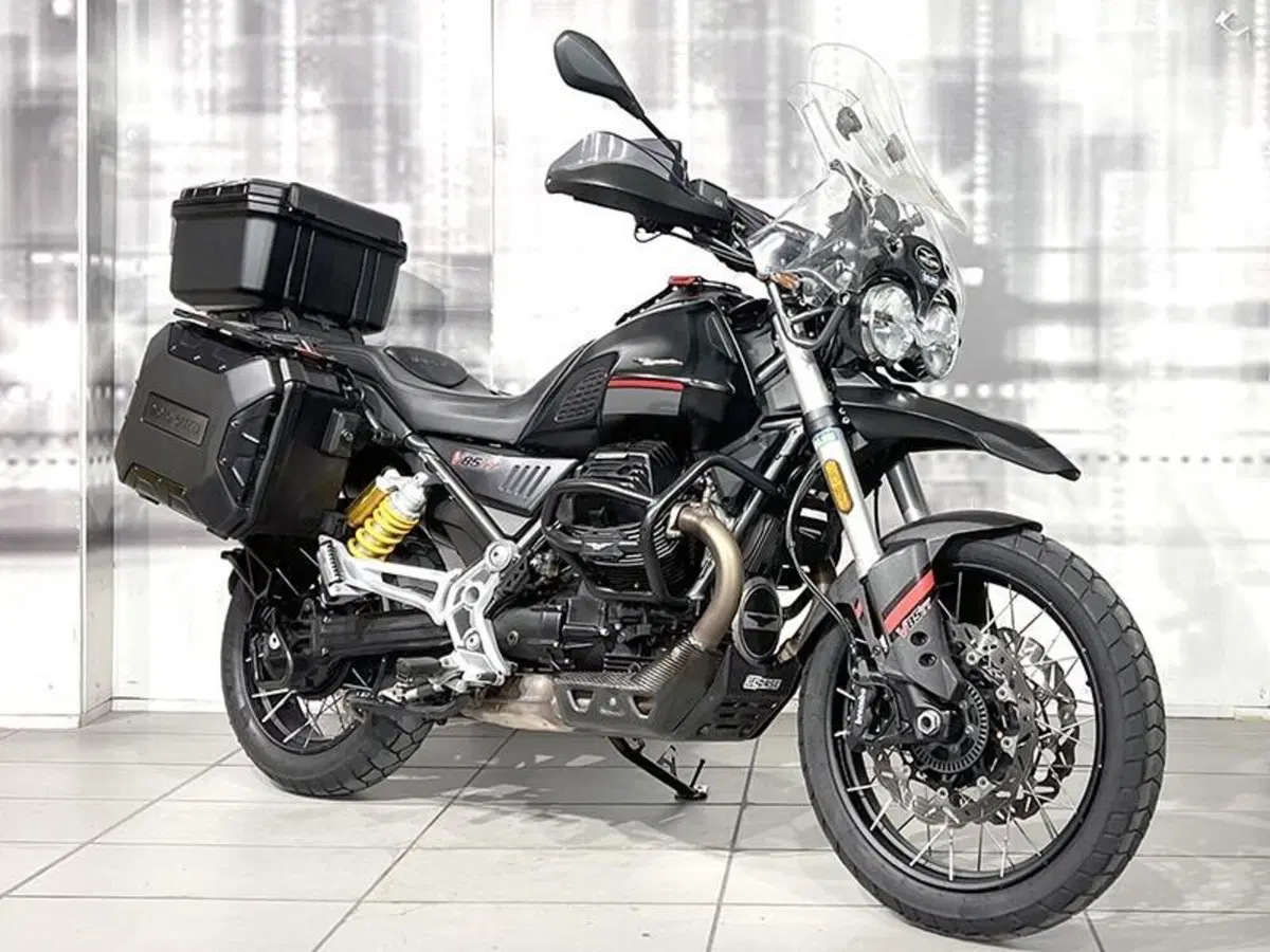 Moto Guzzi V85 TT (2021 - 23)