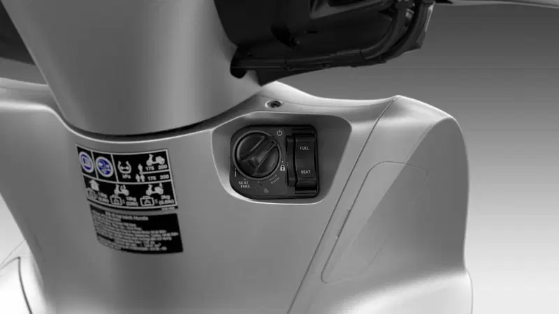 Honda SH 150 Vetro (2026) (4)
