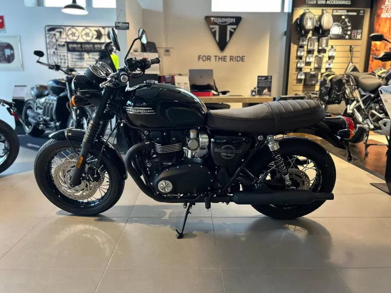 Triumph Bonneville T120 Black (2026) (3)