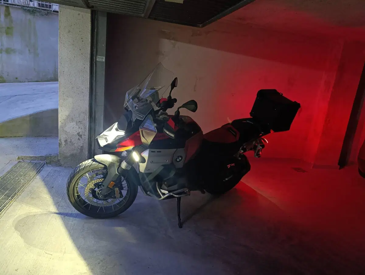 Bmw R 1300 GS Adventure ASA (2025 - 26) (4)