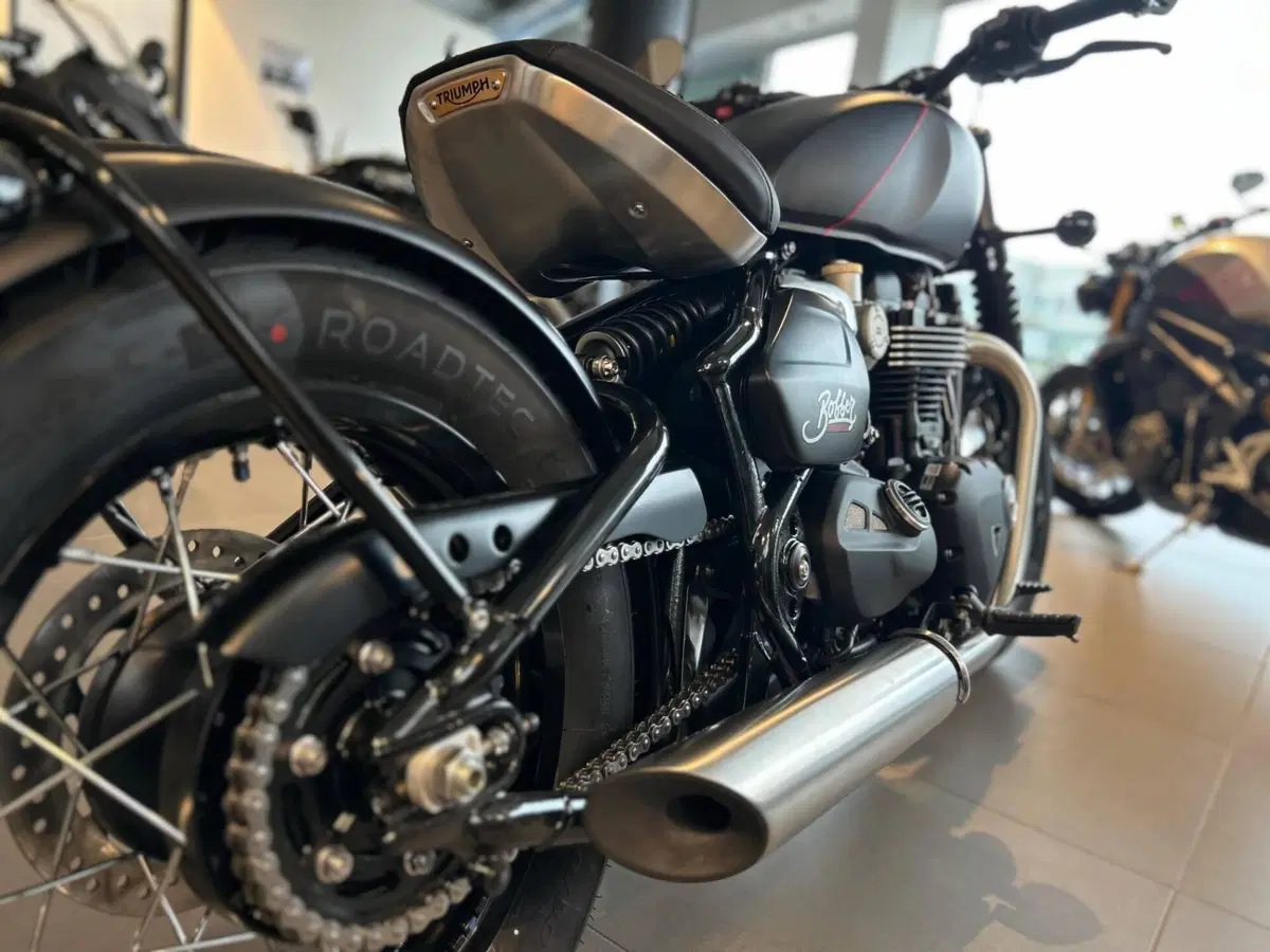 Triumph Bonneville Bobber 1200 (2026) (6)