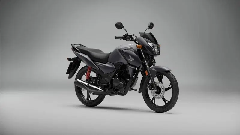 Honda CB 125 F (2026) (3)