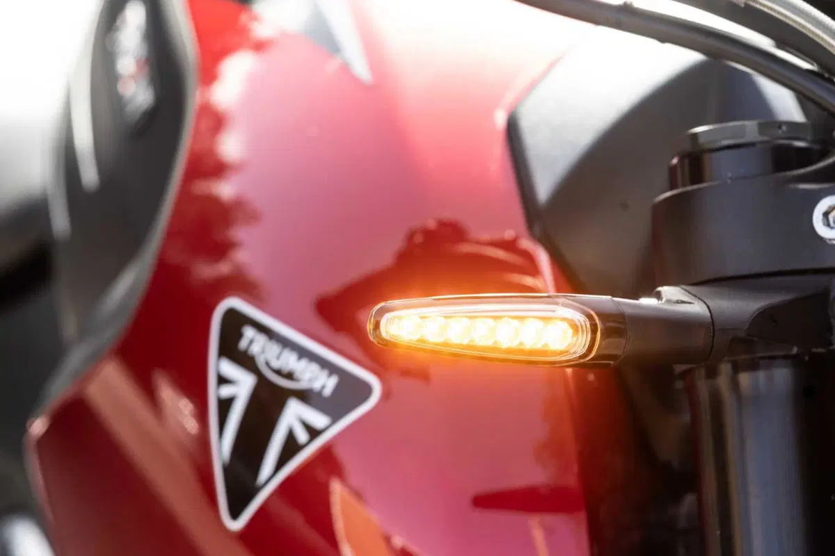 Triumph Trident 800 TEST: 3 cilindri, 115 cv, 198 kg e tanto divertimento. Pro e Contro [VIDEO E GALLERY] (66)