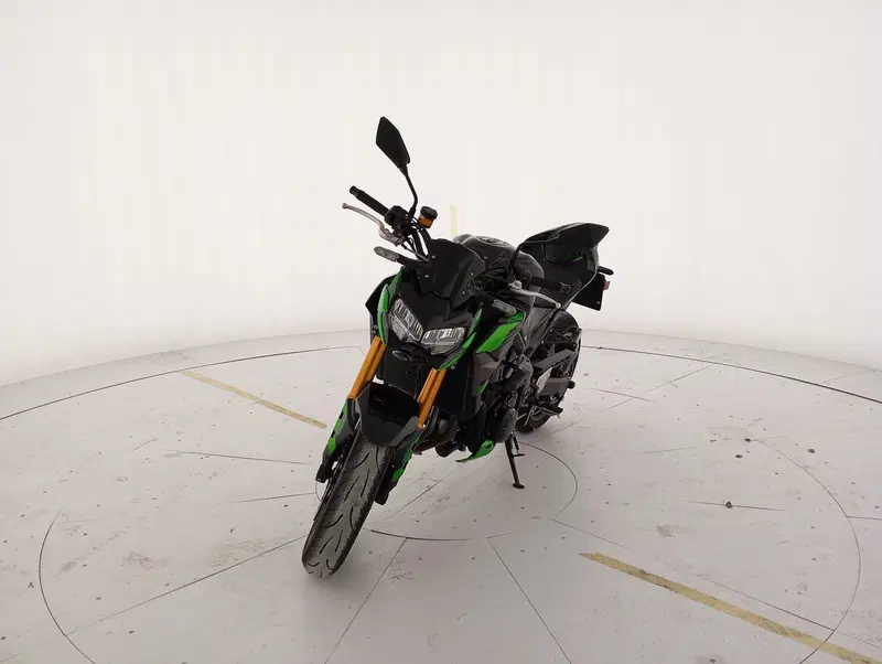 Kawasaki Z 900 SE (2022 - 24)