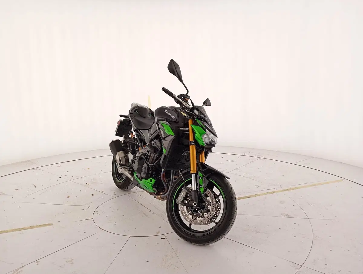 Kawasaki Z 900 SE (2022 - 24) (6)