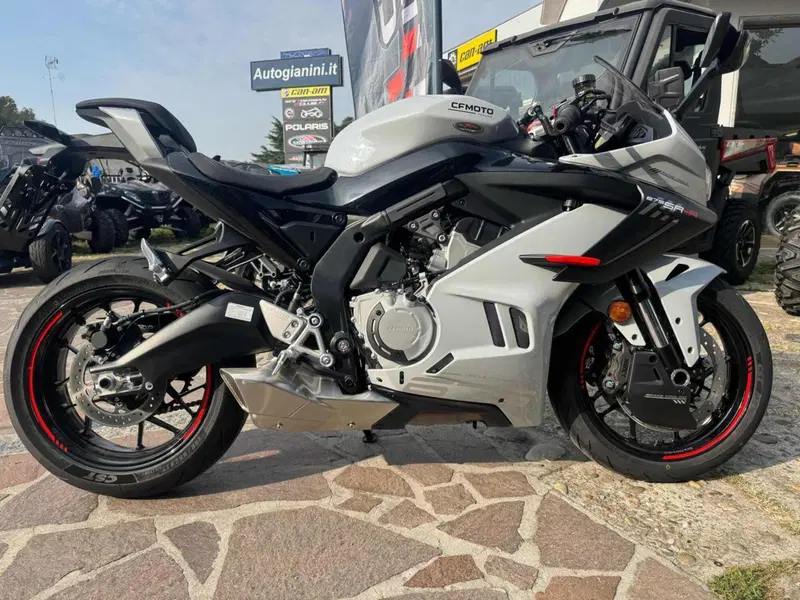 CFMOTO 675SR-R (2025 - 26) (2)