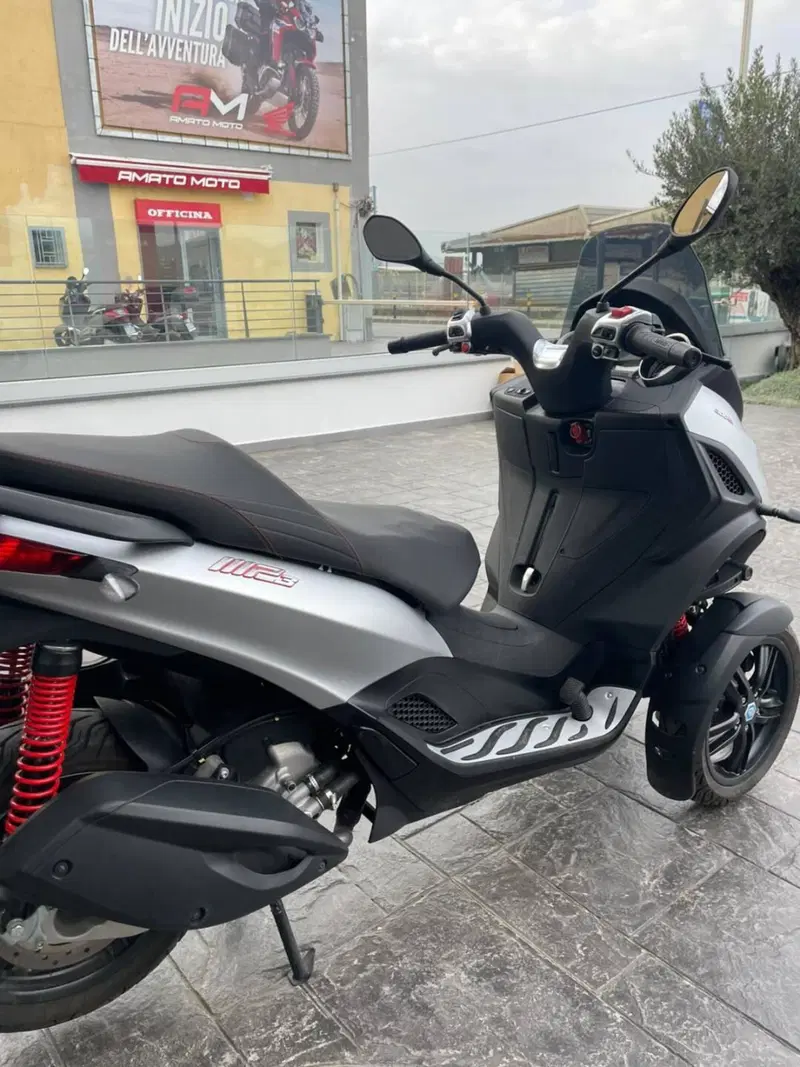 Piaggio MP3 300 ABS Hpe (2021 - 24) (5)