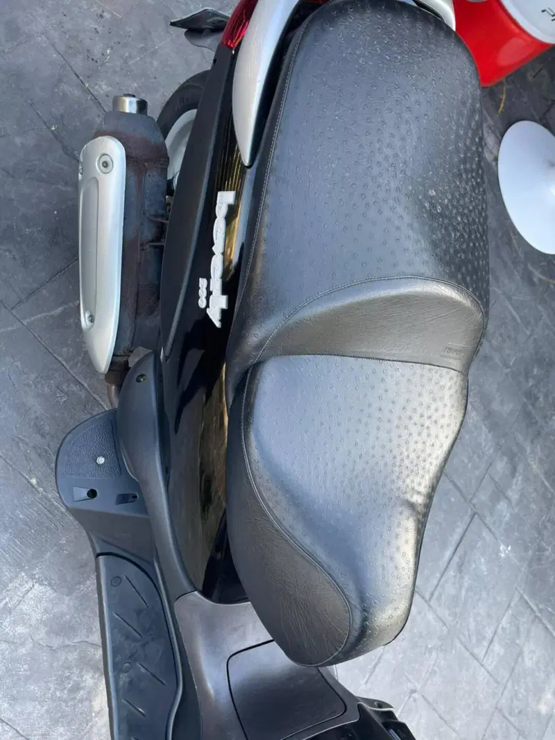 Piaggio Beverly 200 (2002 - 03) (6)