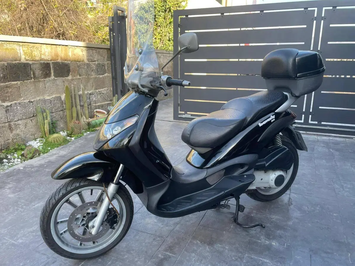 Piaggio Beverly 200 (2002 - 03)