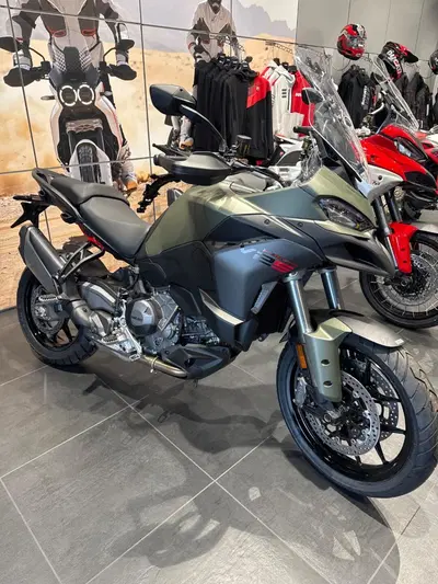 Ducati Multistrada V2 S (2025 - 26) nuova