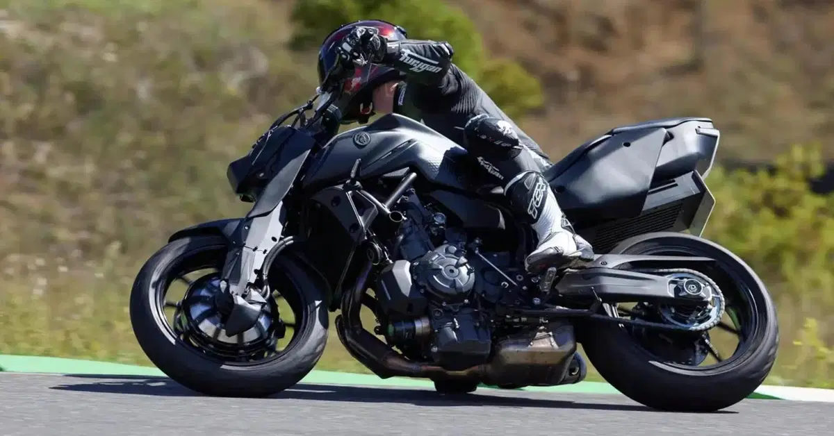 Furion F1: cos&igrave; la Yamaha MT-07 diventa ibrida e con trazione integrale