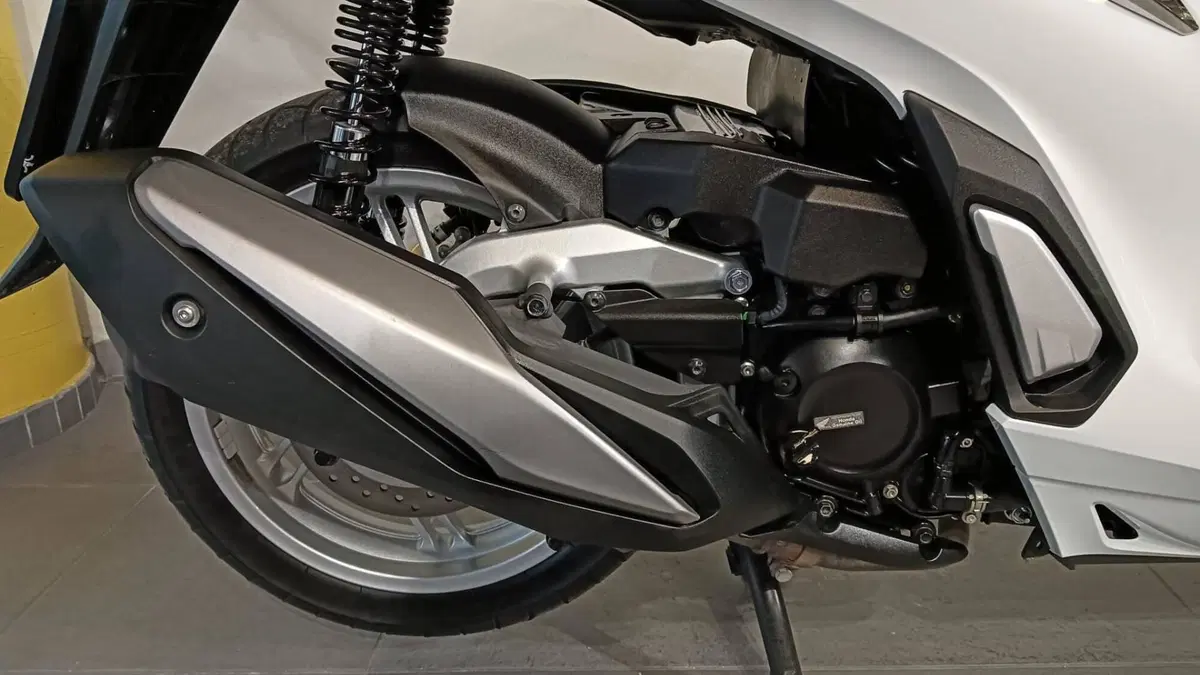 Honda SH 350 (2021 - 24) (9)