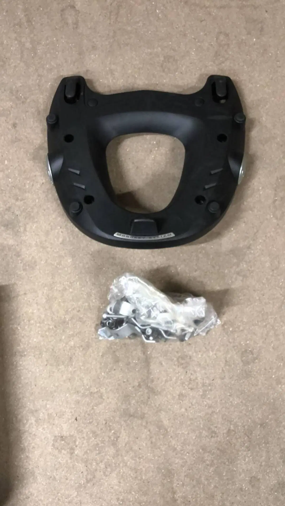 PORTAPACCHI GIVI MONOKEY PER HONDA JAZZ CODICE SR1