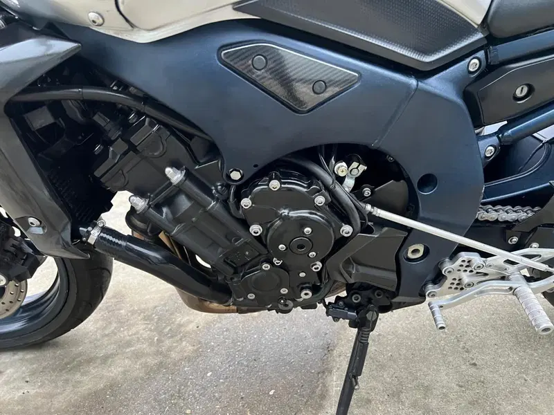 Yamaha FZ1 (2006 - 16) (9)