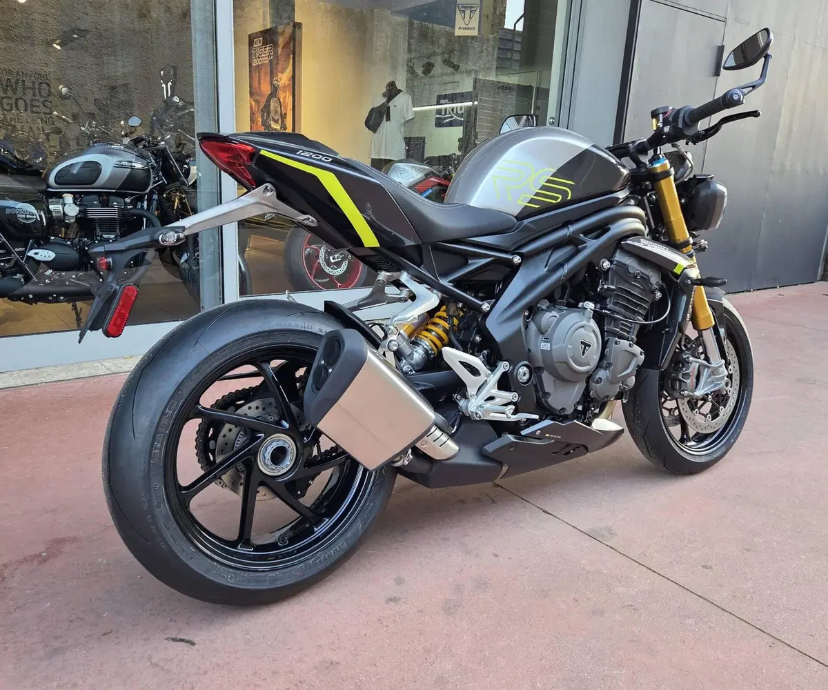 Triumph Speed Triple 1200 RS (2025 - 26) (4)