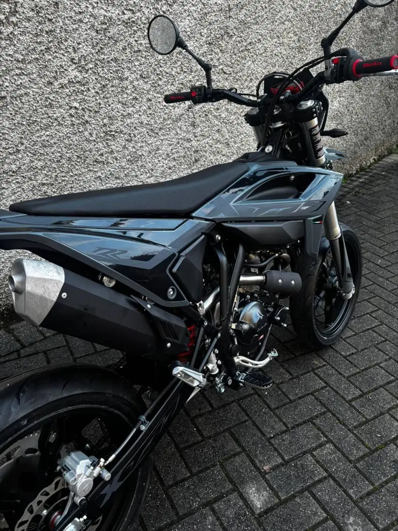 Betamotor RR 125 4T Motard T (2025 - 26) (5)