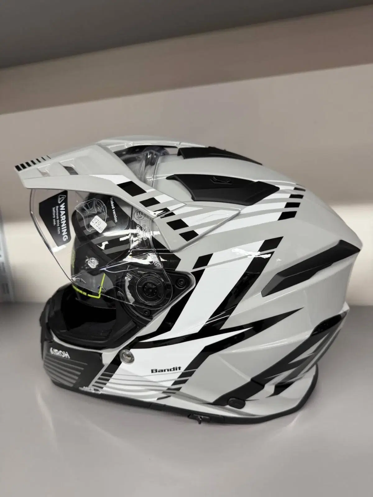 AIROH BANDIT SPICY GREY GLOSS (3)